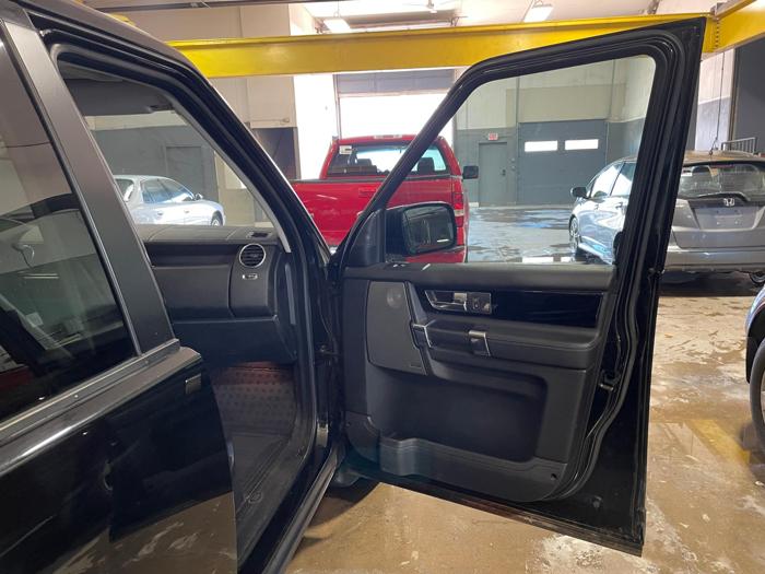 2011 land-rover lr4 with 155210 miles for sale near elk-river, minnesota aca275a560b748d1b07abfa607fa223c.jpg