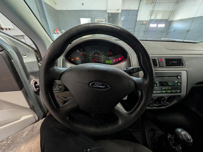 2006 ford focus zx5-s with 182860 miles for sale near elk-river, minnesota acbe0c5c90d34467abce886543148305.jpg