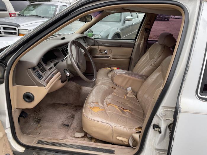 1997 lincoln town-car sel with 257716 miles for sale near elk-river, minnesota acd73e343d7a40e4a13b9e1044406df3.jpg