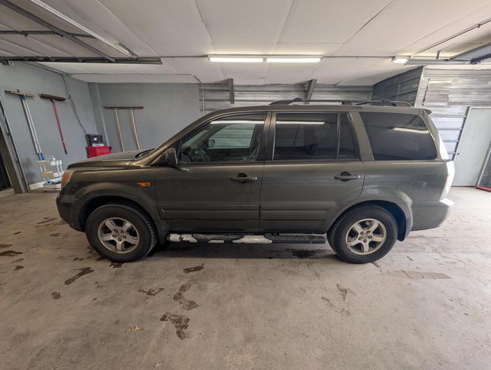 2006 honda pilot ex-4wd with 158280 miles for sale near elk-river, minnesota ad15eb0be105468a8325ff13f8d4cc01.jpg
