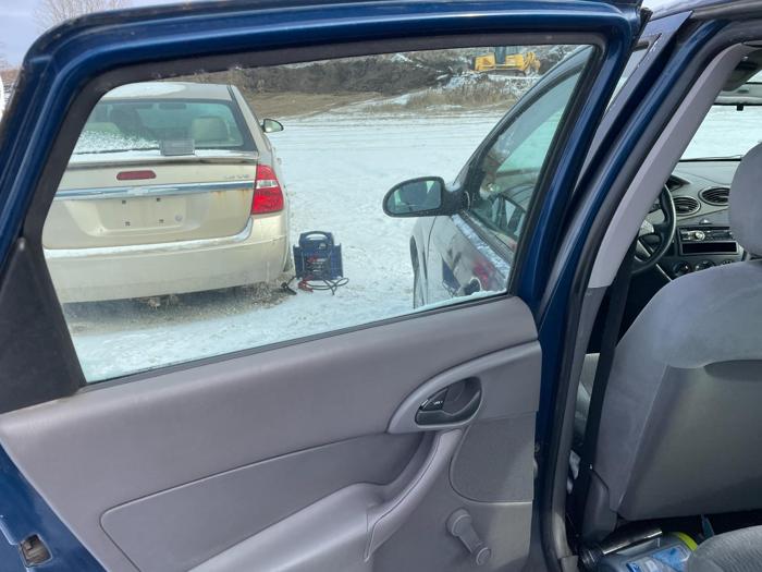 2000 ford focus se with 107491 miles for sale near elk-river, minnesota ad27453495c24c22a0760a40499f1156.jpg
