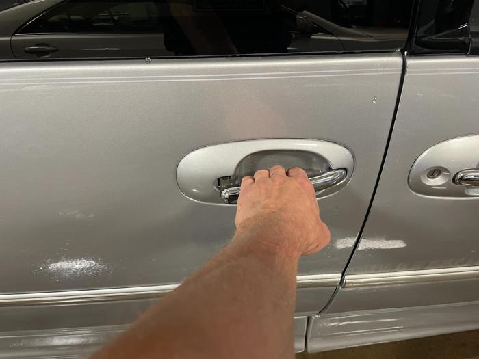 2000 chrysler town-&-country limited with 89273 miles for sale near elk-river, minnesota ad5fe2b160c847e9beff0a8abf441478.jpg