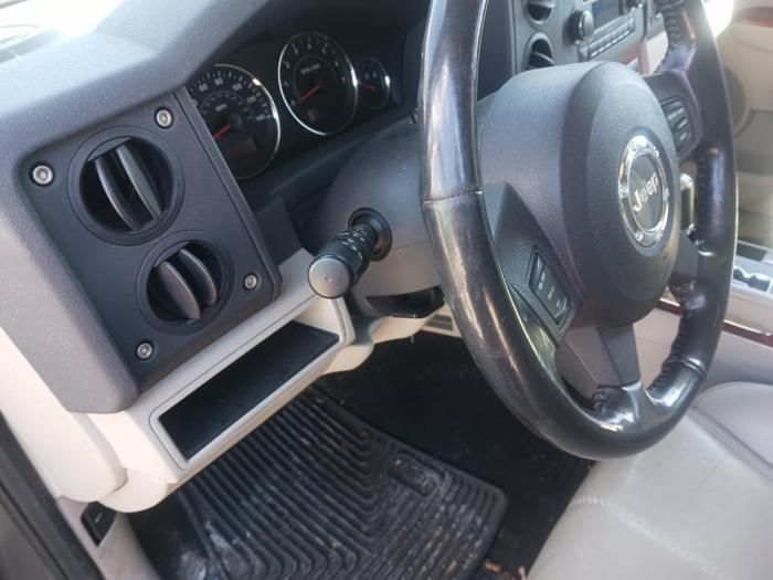 2007 jeep commander limited-4wd with 107317 miles for sale near elk-river, minnesota ad7d50d5a7a7403e90aeef810733421c.jpg