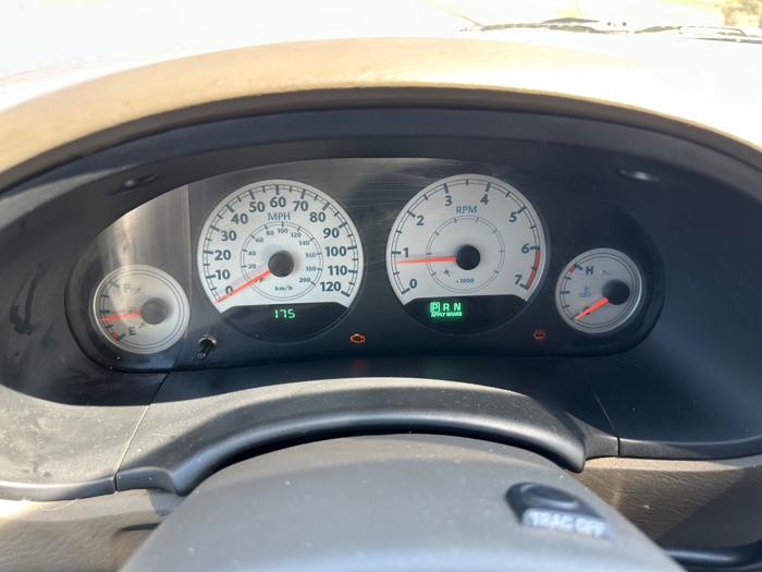 2005 chrysler town-&-country touring with 175445 miles for sale near elk-river, minnesota ad8323b13ea94183a05905bbcd7a5f8b.jpeg