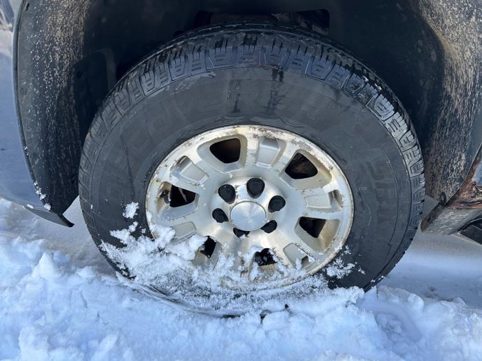 2008 gmc yukon-xl sle with 240937 miles for sale near elk-river, minnesota adcf259f6ea8439384a5644b7e2e6840.jpeg