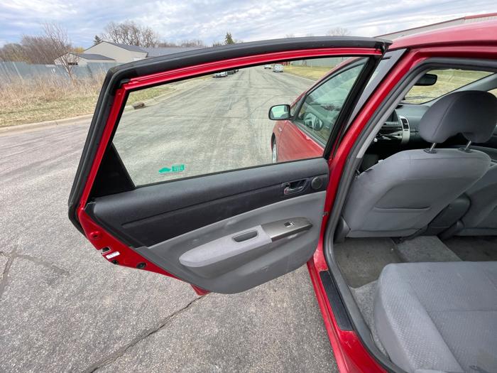 2007 toyota prius 4-door-liftback with 124325 miles for sale near elk-river, minnesota add51c80428c4fb99702dc4f2bc91ae0.jpeg