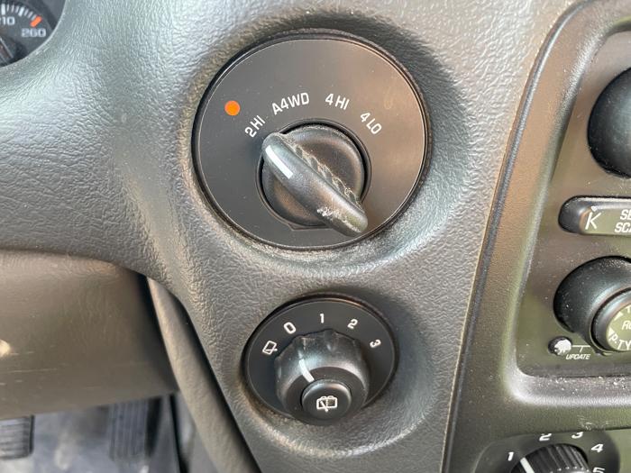 2003 chevrolet trailblazer ls-4wd with 128822 miles for sale near fridley, minnesota ae2909b895c44c57b1b06d169c5b3618.jpeg