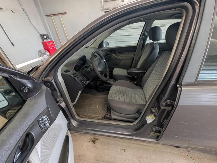 2007 ford focus zx4-s with 231653 miles for sale near elk-river, minnesota ae37e32b6f2248d39f3df15f0918e8f5.jpg