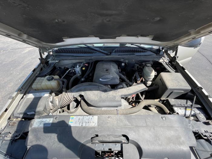 2004 chevrolet avalanche 1500-4wd with 252649 miles for sale near clearwater, minnesota aea4265f07314875827c4414fcf4d80f.jpeg