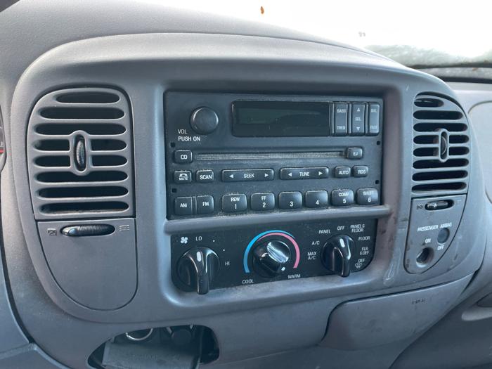 2002 ford f-150 xl-short-bed-2wd with 190370 miles for sale near elk-river, minnesota aedc95b5ffd844468c4197815ecf9980.jpeg