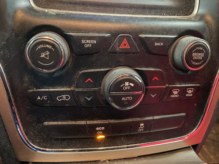 2014 jeep grand-cherokee laredo-4wd with 201233 miles for sale near elk-river, minnesota af00b985dabd4c99bc6c3baafcf0c986.jpeg