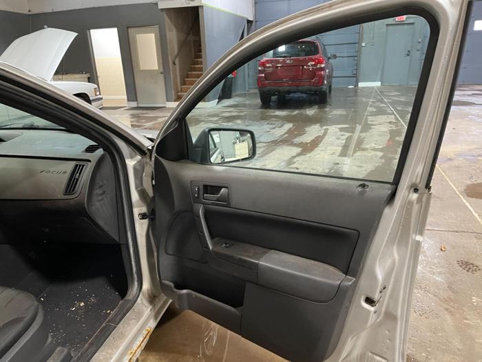 2010 ford focus se with 153093 miles for sale near elk-river, minnesota af1977741f874b13b01ae56bed13176a.jpg