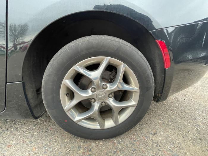 2018 chrysler pacifica limited with 145653 miles for sale near blaine, minnesota af27729379da4116bdeda2f6f4475f95.jpeg