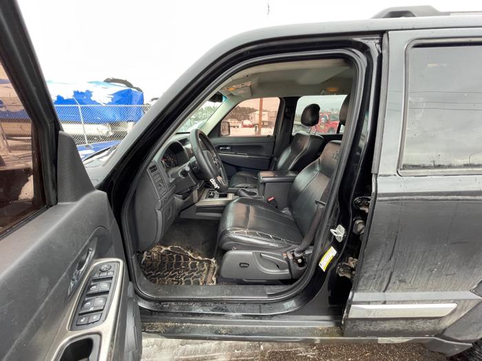 2011 jeep liberty limited-4wd with 200968 miles for sale near elk-river, minnesota af4fcc3fd975407c923b263bd304a8d2.jpeg