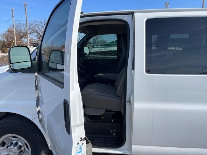 2019 chevrolet express ls-3500-extended with 140538 miles for sale near elk-river, minnesota af5b83f5688c4c40bd67bf7fc7edfcea.jpeg