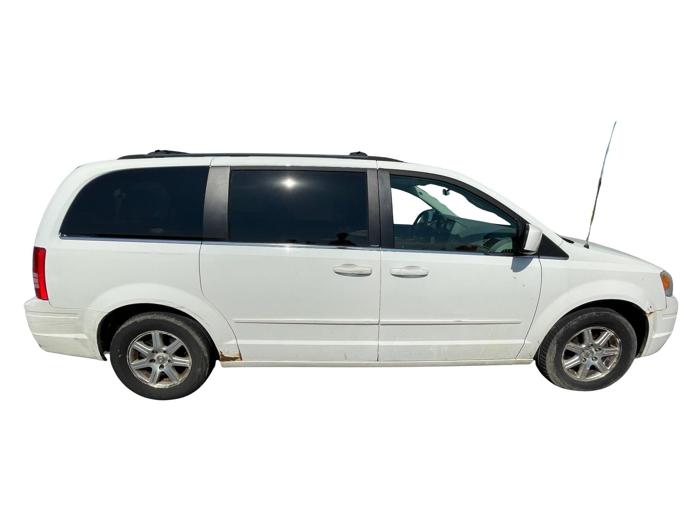 2008 chrysler town-&-country touring with 227233 miles for sale near elk-river, minnesota af6d272212014548851f7b052979a102.jpg