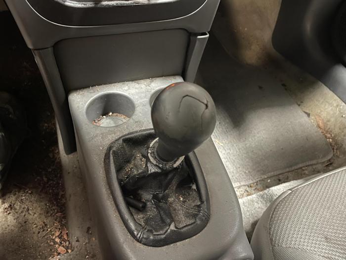 2003 Saturn Ion