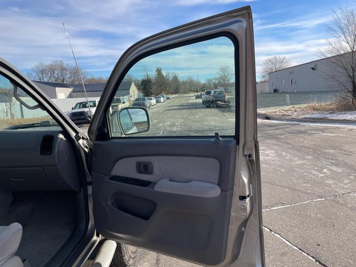 2002 toyota 4-runner sr5 with 211487 miles for sale near elk-river, minnesota afd992b292ec451aa1207c172e97109d.jpg
