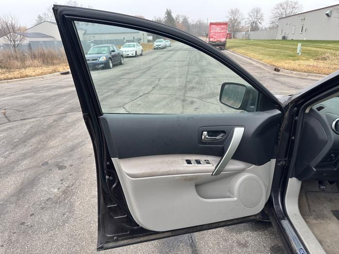 2013 nissan rogue s-awd with 72785 miles for sale near elk-river, minnesota afea53cfaa4a4678a51ea29cc34320cb.jpeg