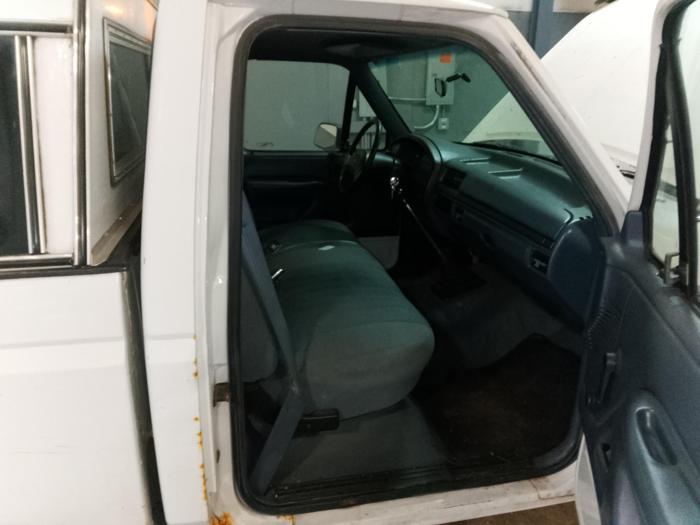1993 ford f-150 s-reg.-cab-short-bed-2wd with 183885 miles for sale near elk-river, minnesota b02191211b014e888a8b6074f7c49b7e.jpg