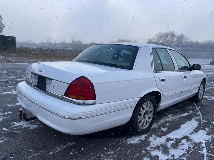 2003 ford crown-victoria lx with 153800 miles for sale near elk-river, minnesota b05064a9c135497293c417404d7eabdb.jpg