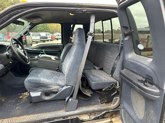 2000 ford f-250-sd xl-supercab-short-bed-4wd with 209082 miles for sale near elk-river, minnesota b0593637c3664055aa1fe493c0456769.jpeg