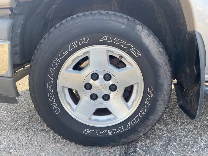 2005 chevrolet silverado-1500 ls-crew-cab-4wd with 208845 miles for sale near annandale, minnesota b070f984c5bd42528fa6107afdda4b3c.jpeg