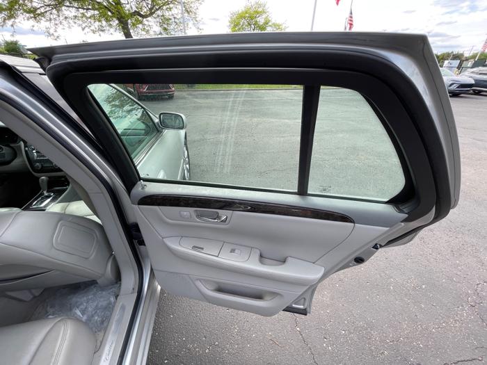 2008 cadillac dts luxury-iii with 100022 miles for sale near white-bear-lake, minnesota b0b83797557346348edc6a2d6e97136c.jpeg