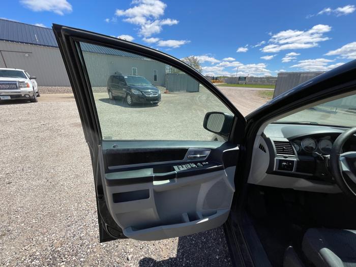 2010 dodge grand-caravan sxt with 188368 miles for sale near elk-river, minnesota b0cc81d172624245a1762252895ce7a5.jpeg