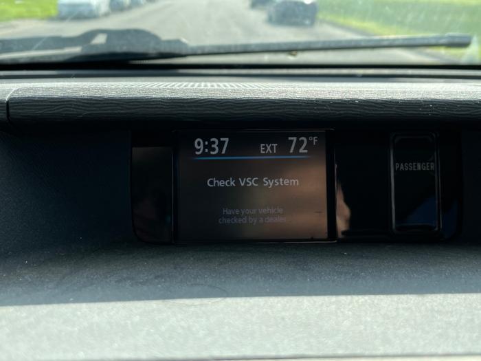 2011 toyota sienna le-8-pass-v6 with 190349 miles for sale near elk-river, minnesota b0cd4eead3e54e75bc90482edf91037f.jpeg