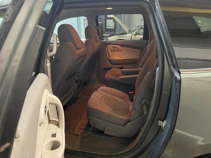 2010 chevrolet traverse lt with 207584 miles for sale near elk-river, minnesota b0f9a284924b41ec9476e8eacc893efd.jpg
