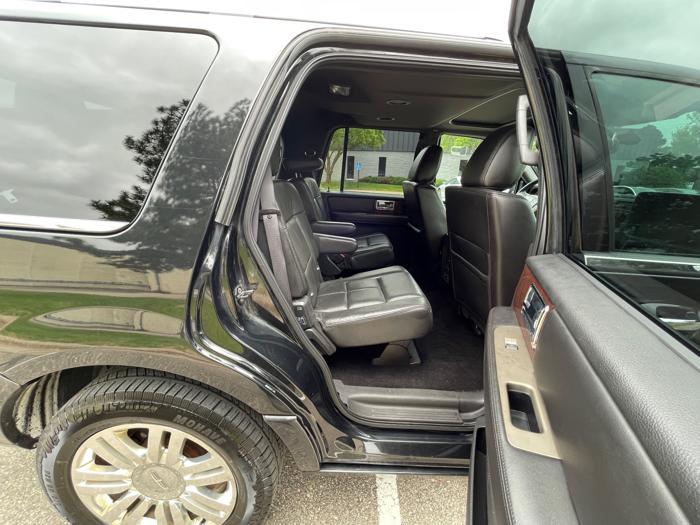 2012 lincoln navigator 4wd with 208255 miles for sale near eden-prairie, minnesota b119dda17dee47ff83d4c673bd7eb2e0.jpeg