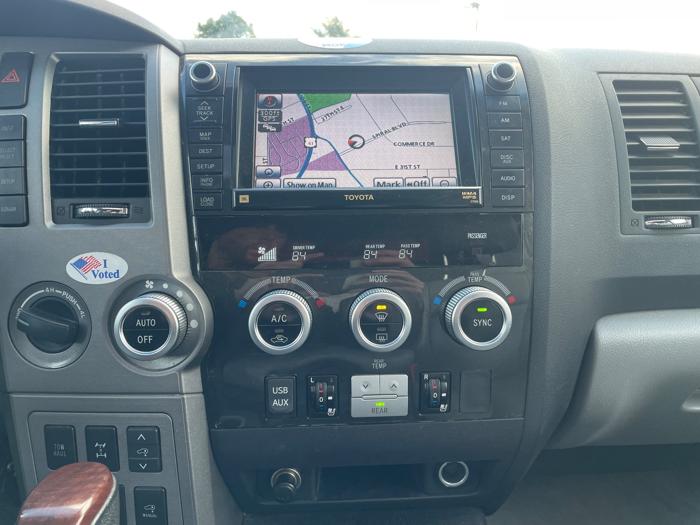 2011 toyota sequoia plantium-4wd-ffv with 210069 miles for sale near hastings, minnesota b1687d40d8a24167844e881e5688312f.jpeg
