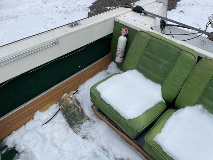 1977 crestliner 16-ft for sale near elk-river, minnesota b1ae7aa875804a819371ffe928246848.jpg