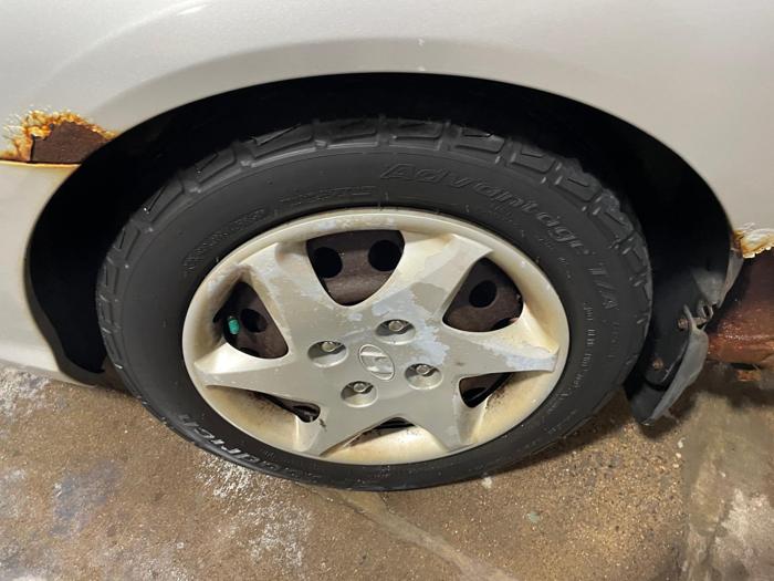 2005 hyundai elantra gls with 205323 miles for sale near elk-river, minnesota b1b8b5e4d4ef4cb5a0bfcaf1c59ee2c2.jpg
