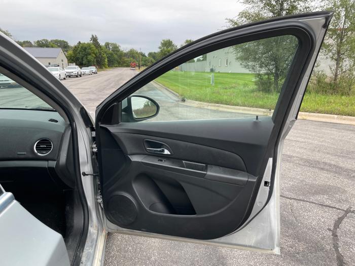 2013 chevrolet cruze 1lt-auto with 201655 miles for sale near elk-river, minnesota b1bcdab9c2ed482ea51e328f6ef6d78c.jpeg