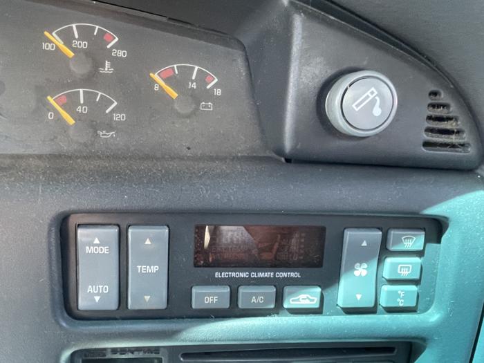1998 pontiac bonneville se with 227351 miles for sale near elk-river, minnesota b1ce648d7dab401b8c20c965a7198a8e.jpg