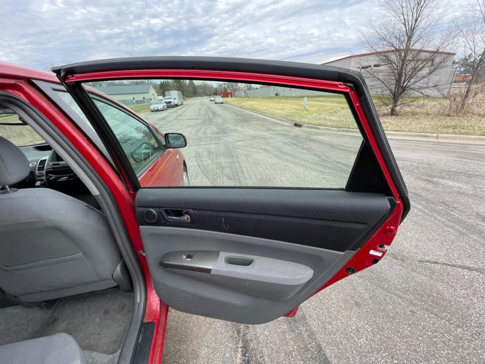 2007 toyota prius 4-door-liftback with 124325 miles for sale near elk-river, minnesota b21131f25f3043c29fb88fd6c5eecb3b.jpeg