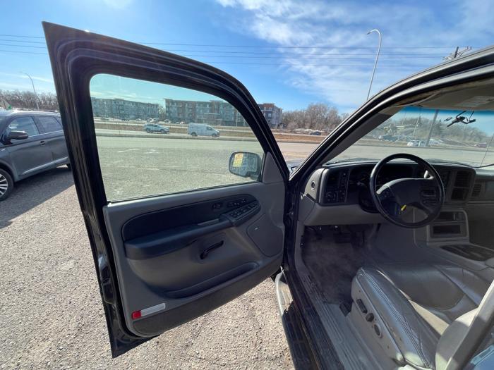 2003 chevrolet tahoe 4wd with 245991 miles for sale near elk-river, minnesota b2317ca14a9f43a29c29ea91d34bf703.jpeg