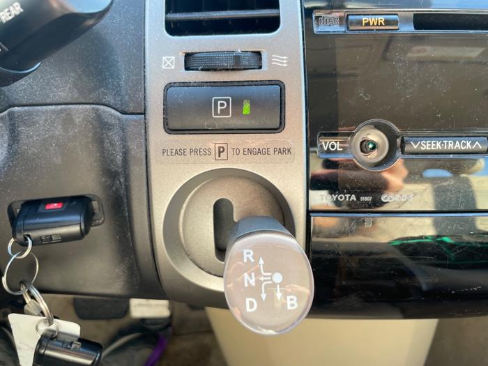 2005 toyota prius 4-door-liftback with 157900 miles for sale near elk-river, minnesota b2503318437a4ca9980ab028b2e1c2b4.jpeg