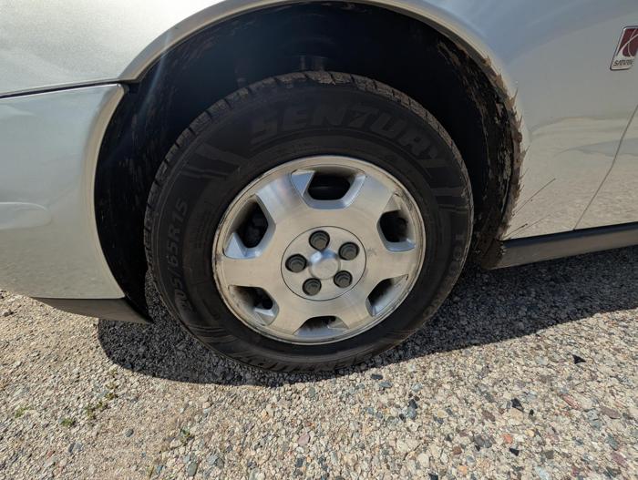 2002 saturn ls l300 with 4246 miles for sale near elk-river, minnesota b298b30e86af479bbde56a659d84f1b5.jpg