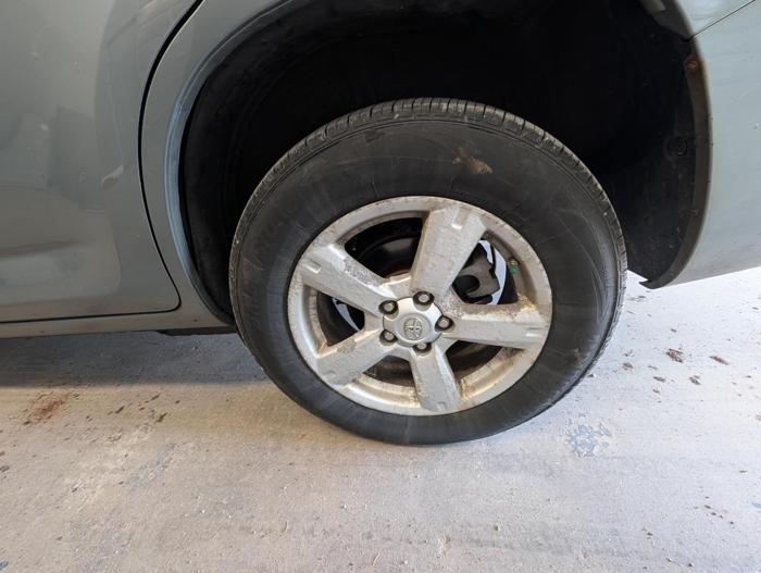 2007 toyota rav4 base-v6-4wd with 227982 miles for sale near elk-river, minnesota b2e06de16f5442beb94a5a138425c558.jpg