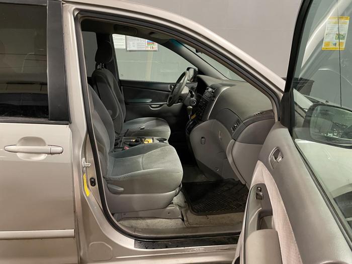 2006 toyota sienna le-7-passenger with 187836 miles for sale near elk-river, minnesota b302692a0e774dfc931a390bff1df8b0.jpg