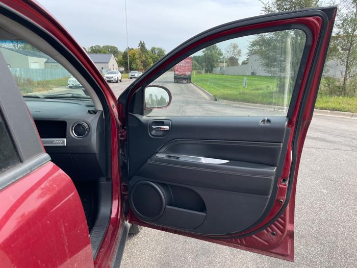 2014 jeep compass latitude-4wd with 86025 miles for sale near elk-river, minnesota b3173dd3a1b3483ea38cf978dfdf6c17.jpeg