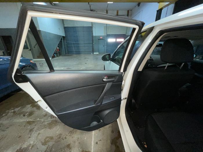 2013 mazda mazda3 i-touring with 147278 miles for sale near elk-river, minnesota b3239b583778495f9c4bbee62e42d7b3.jpeg