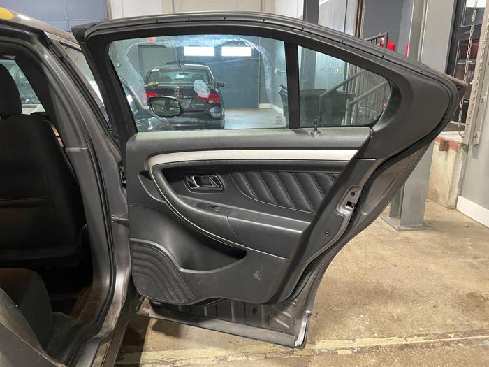 2014 Ford Taurus
