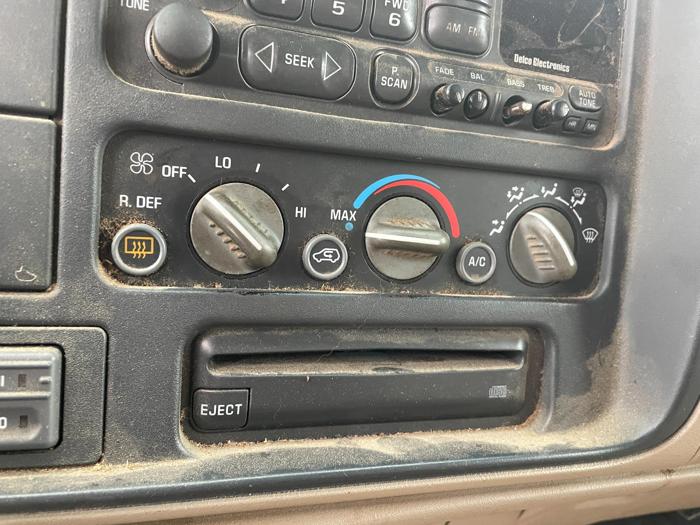 1999 chevrolet suburban ls with 123885 miles for sale near elk-river, minnesota b33495e45eeb480b9e93db02bfd7d62d.jpg