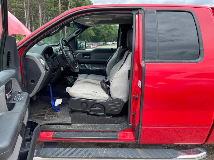 2004 ford f-150 xl-supercab-4wd with 150022 miles for sale near elk-river, minnesota b340eb1f86be4636999431ea68da02e3.jpg