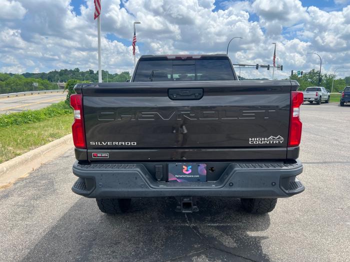 2020 chevrolet silverado-2500hd high-country-crew-cab-short-box-4wd with 54725 miles for sale near savage, minnesota b3523010889c4714912f9a7ad54d313f.jpeg