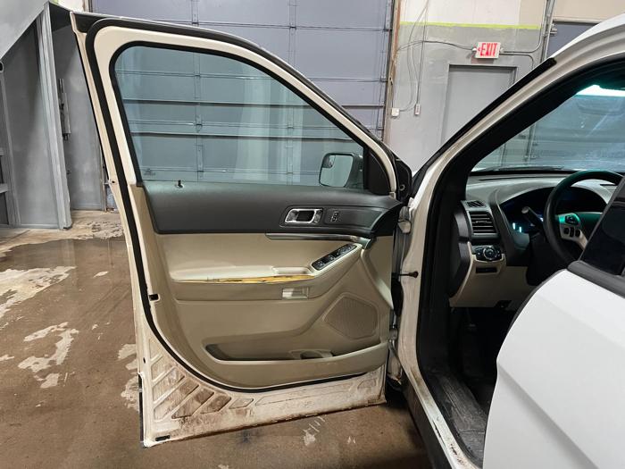 2014 ford explorer base with 202061 miles for sale near elk-river, minnesota b35a72ecbf664772b80c911160418f10.jpg